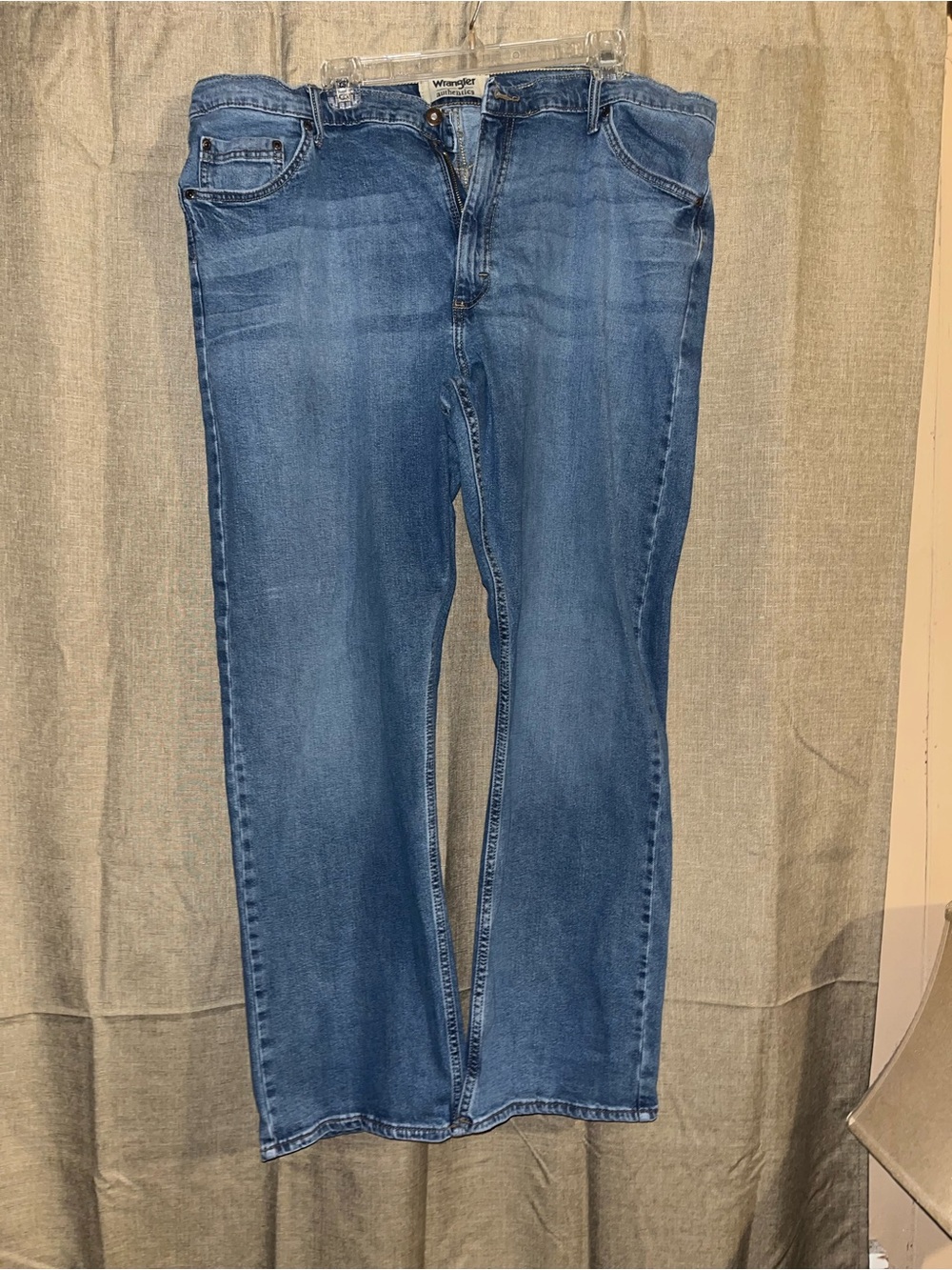 Wrangler Men's Bootcut Jeans in Blue Denim